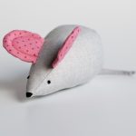 Myška s malinovými uškami