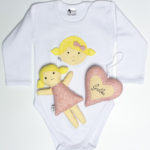 SET "MOJA PRVÁ BÁBIKA" body + hračka + srdiečko (púdrovo ružová)